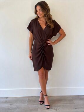 Trina Turk Brown Ruched Wrap Dress Flutter Sleeve Cocktail Career Size 4